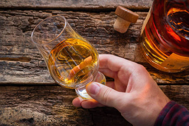 ショットグラス　ウイスキーグラスのおすすめを紹介 種類や特徴、選び方を解説